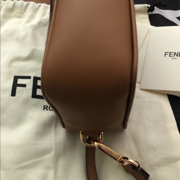Fendi mini camera bag - Picture 7 of 8